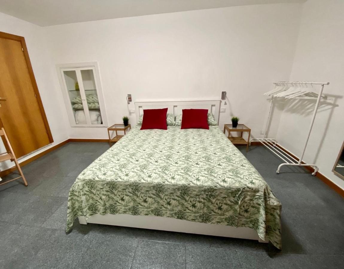 Pisani Apartment Bari Luaran gambar