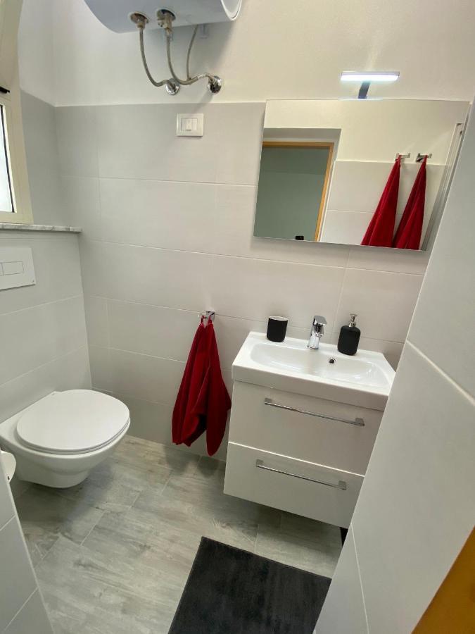 Pisani Apartment Bari Luaran gambar
